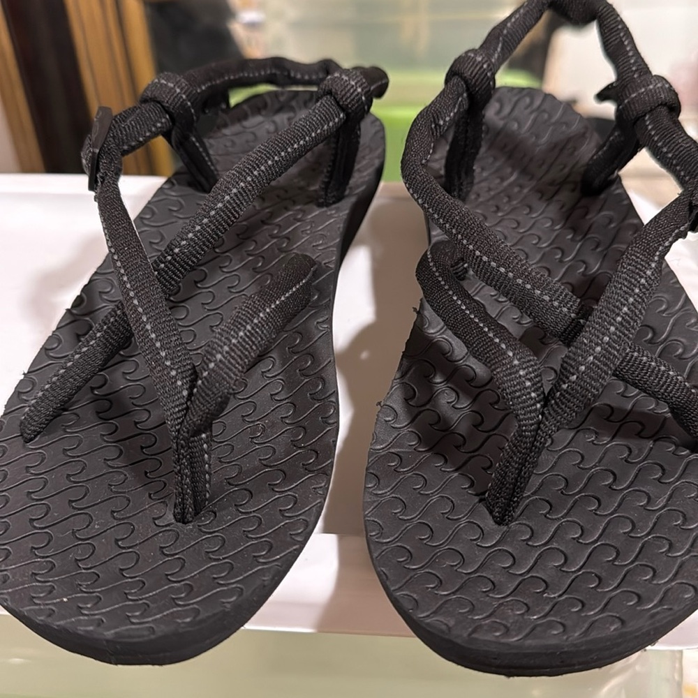 New water sandals